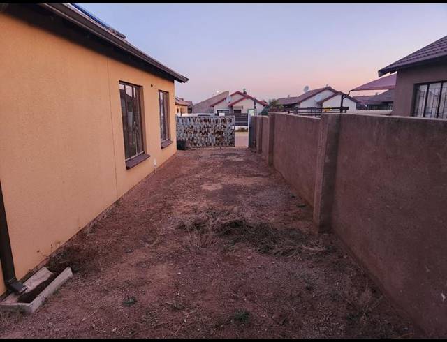 3 BEDROOM HOUSE FOR SALE IN SOSHANGUVE VV